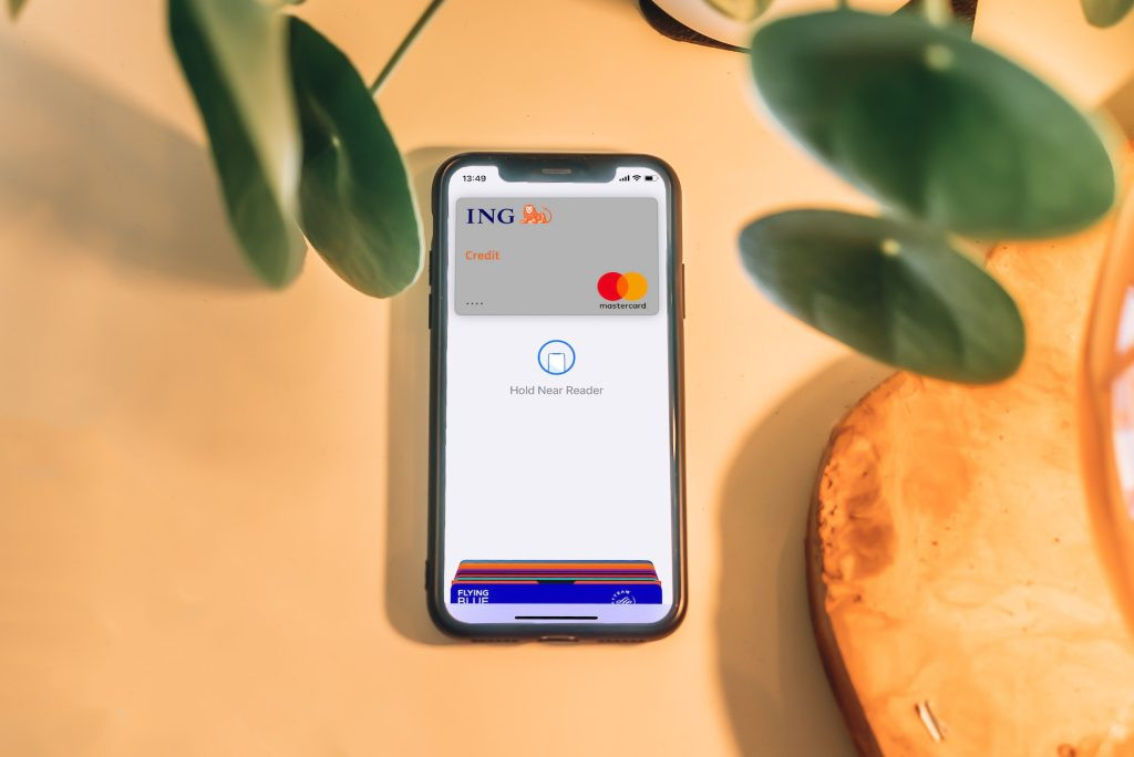 iceland currency exchange apple pay