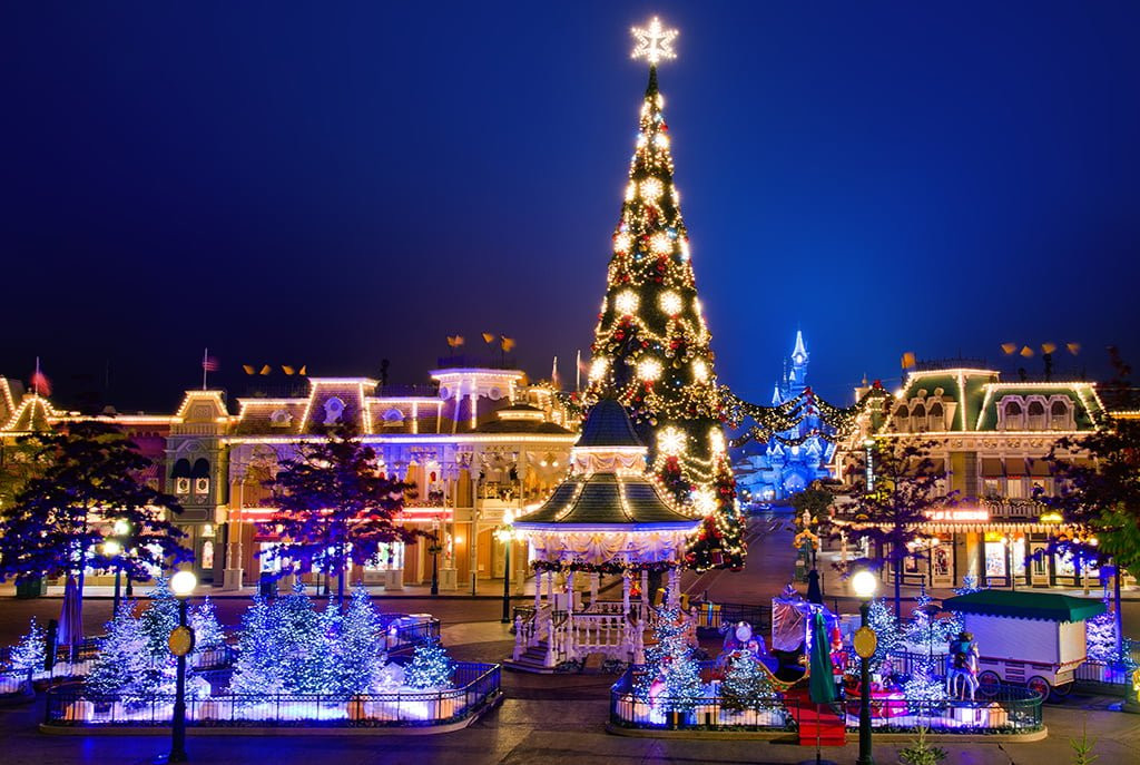 Main Street Decorations Disneyland Paris