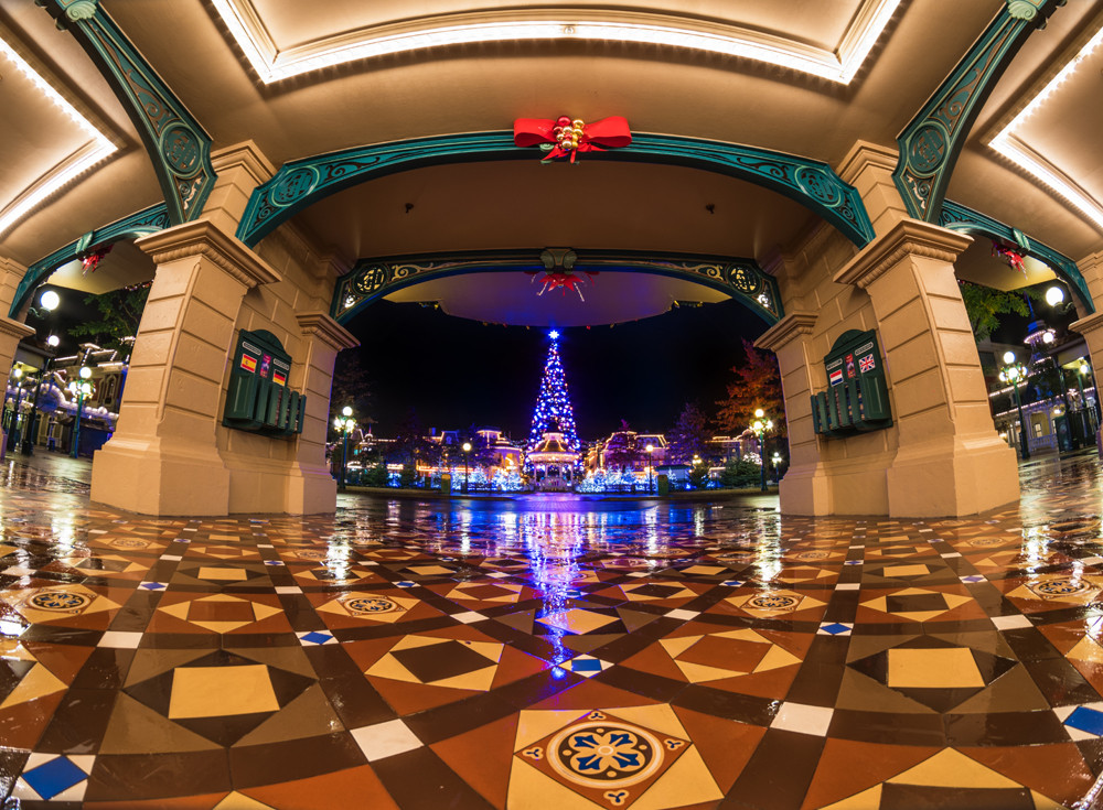 Christmas Decorations Disneyland Paris